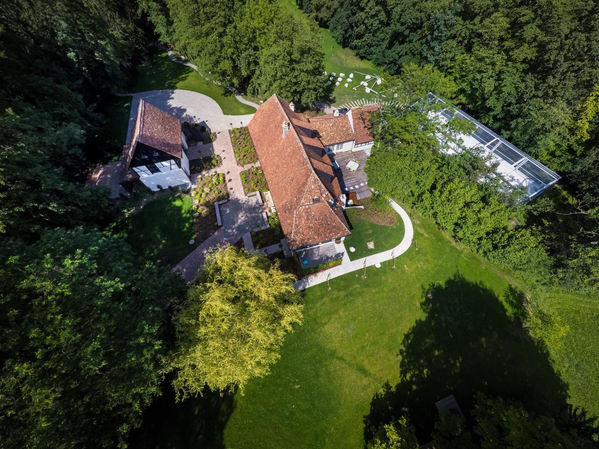 Domaine Du Kaegy - Hebergements 5 Etoiles Steinbrunn-le-Bas Bagian luar foto